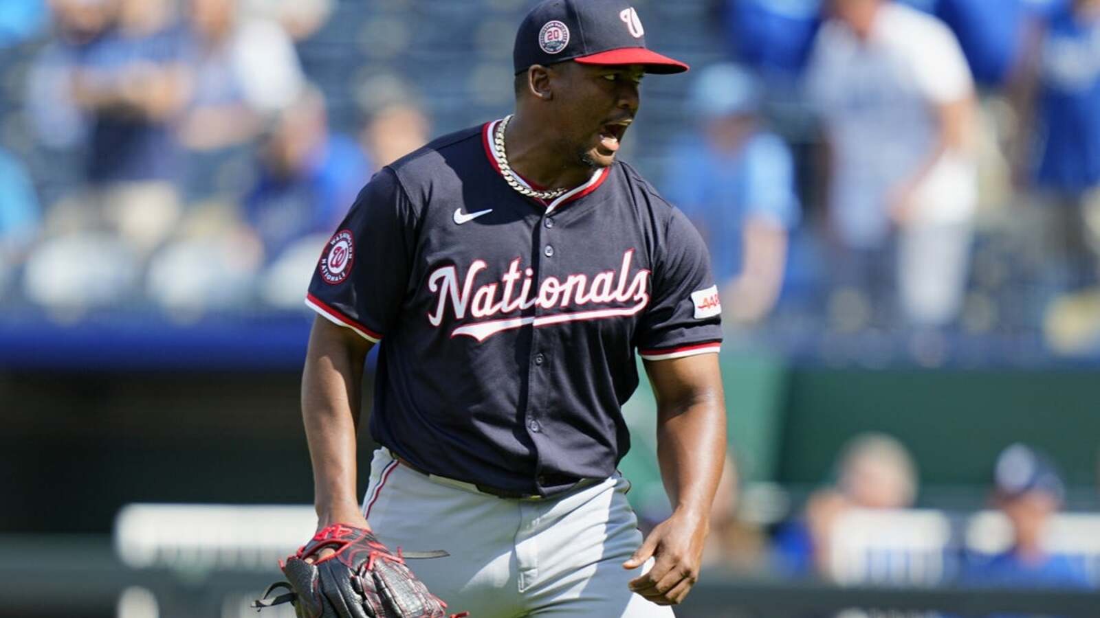 Nationals trade LHP Jose A. Ferrer to Mariners for C Harry Ford