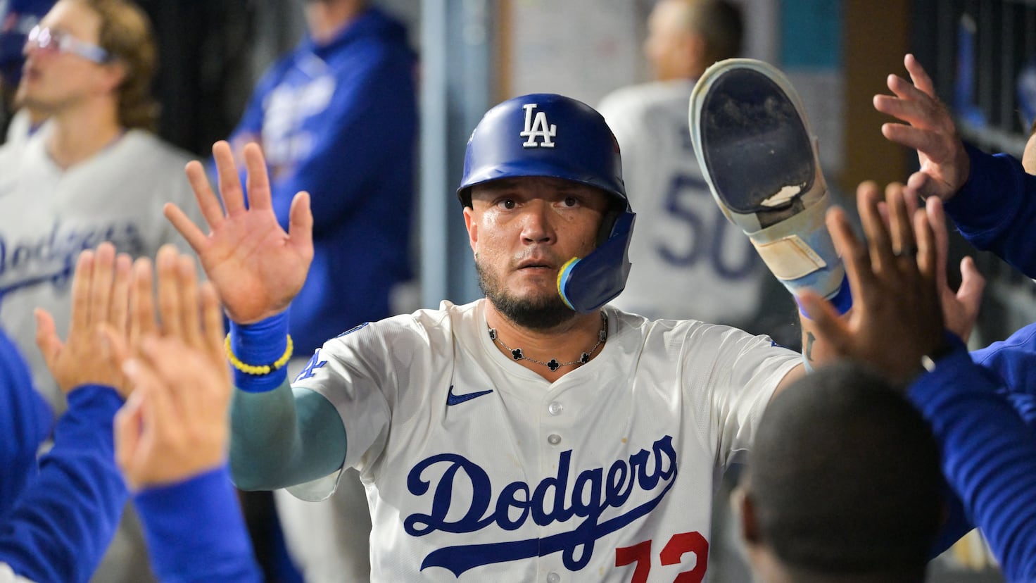 LA Dodgers re-sign playoff and World Series hero