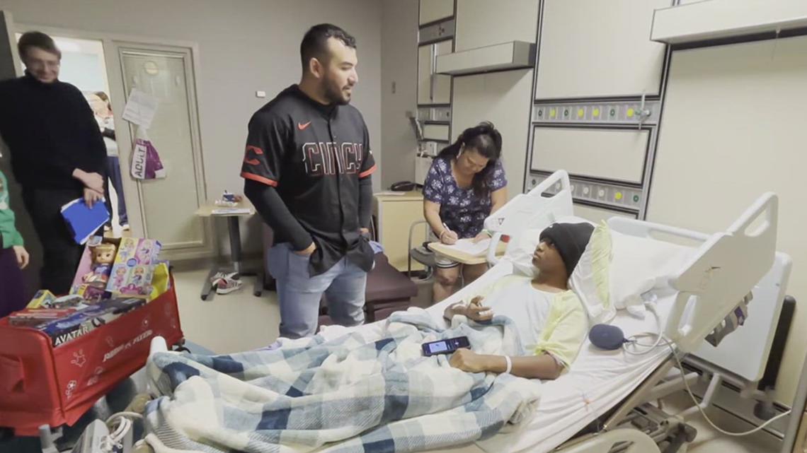 Cincinnati Reds catcher Jose Trevino surprises kids at Driscoll Children’s Hospital