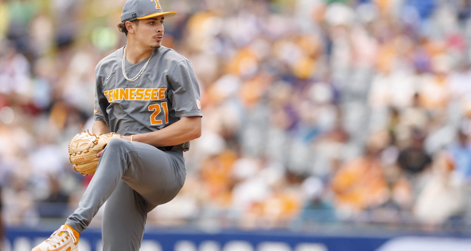 Tegan Kuhns Enters his Second Season at Tennessee as a Top 50 MLB Draft Prospect