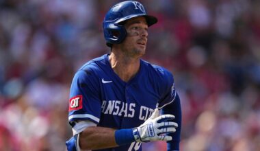 Outfielder Mike Yastrzemski agrees to $23 million, 2-year deal with the Braves | MLB