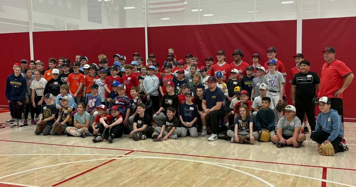 Brewers standout Caleb Durbin returns to area to host camp