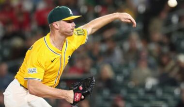 Left-hander Sean Newcomb and the Chicago White Sox agree to a $4.5 million, 1-year contract | Sports