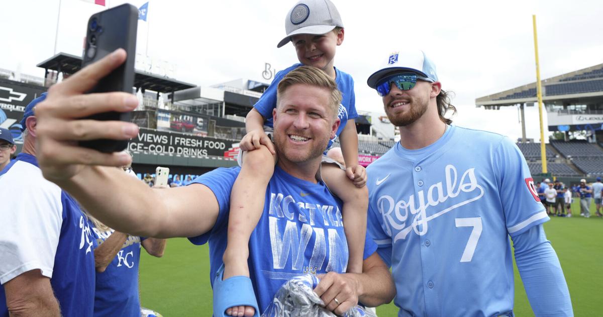 Royals face tough stadium decision of their own as Chiefs move to Kansas | Highlands News-Sun