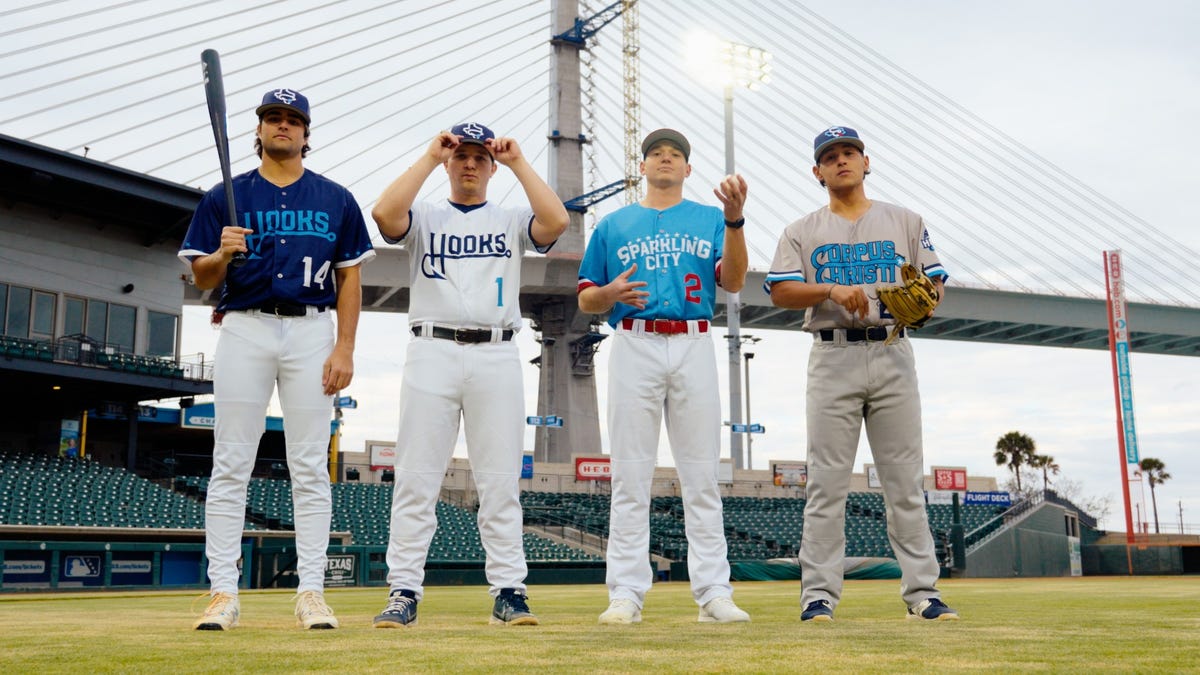 Houston Astros deal Hooks to Diamond Baseball Holdings