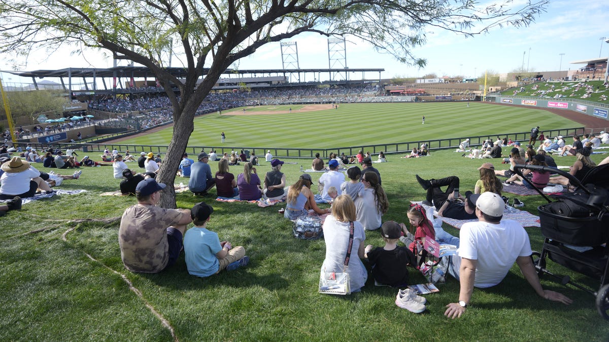 DBacks spring training tickets on sale; Phoenix Open event of the year