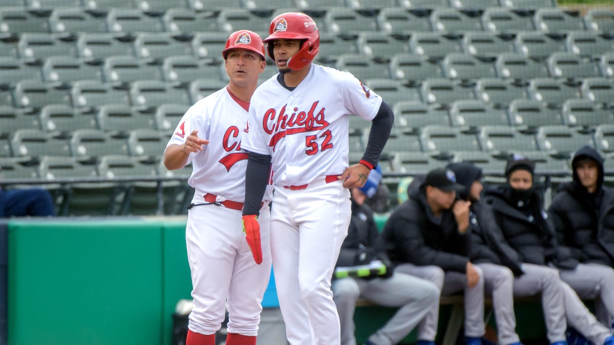 Same manager, new staff sent by St. Louis Cardinals