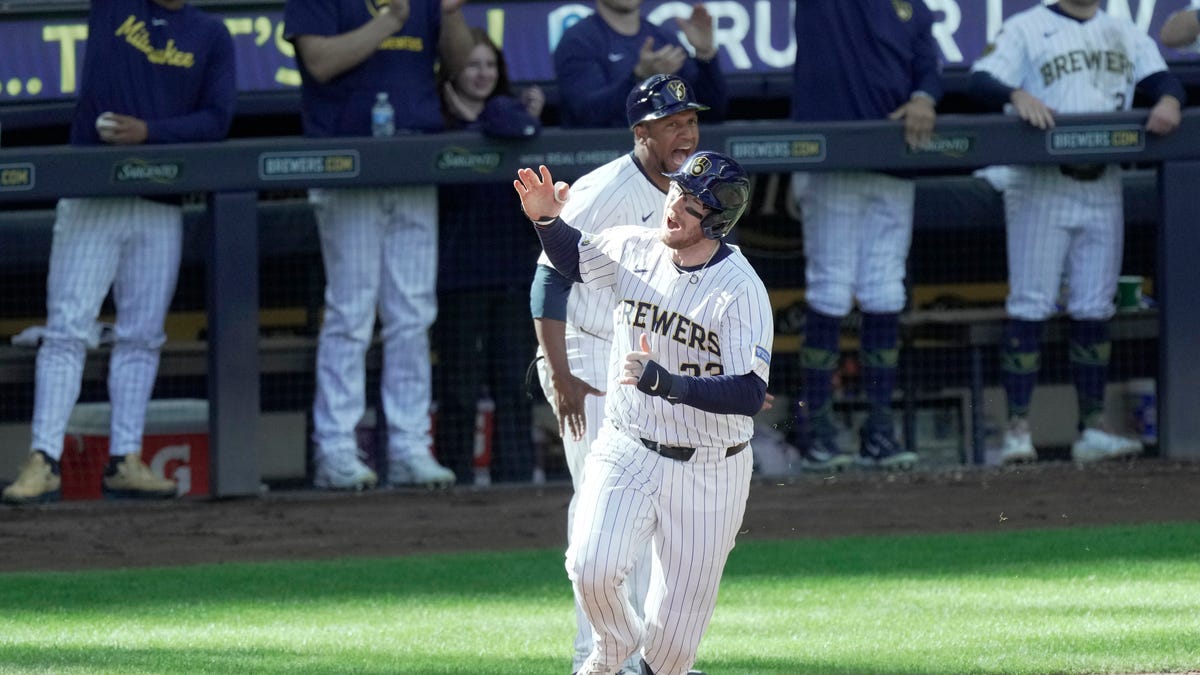 Former Brewers catcher Danny Jansen gets multi-year deal with Rangers