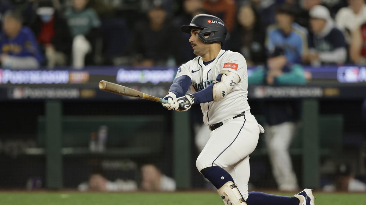 Nationals trade for top Mariners prospect for lefty reliever