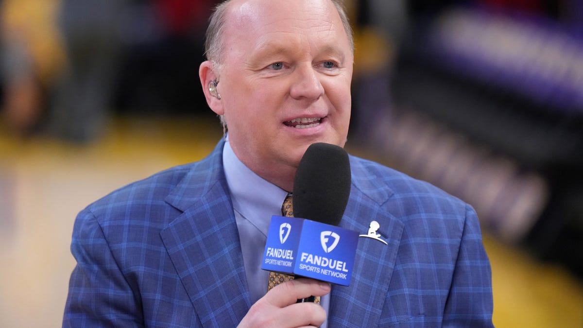 Fate of FanDuel Sports Network hangs on sale to DAZN, per report