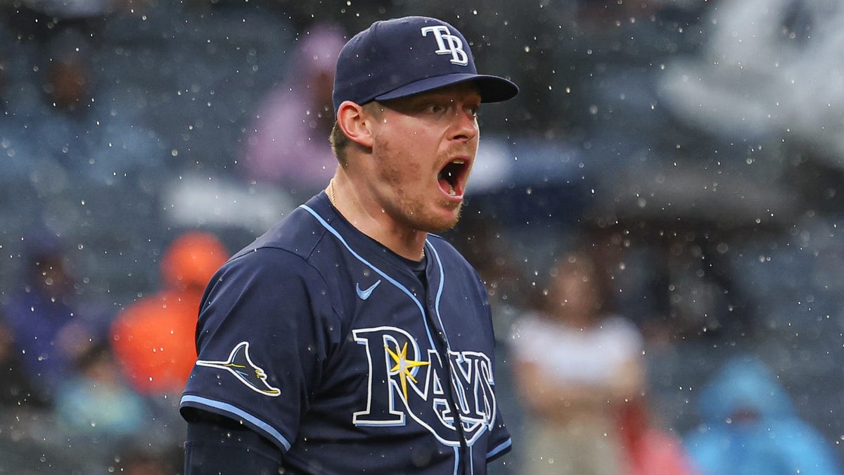 Pete Fairbanks contract details for $13M with Miami Marlins, stats