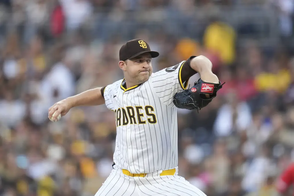 Michael King Signs 3-Year, $75M Deal with Padres -