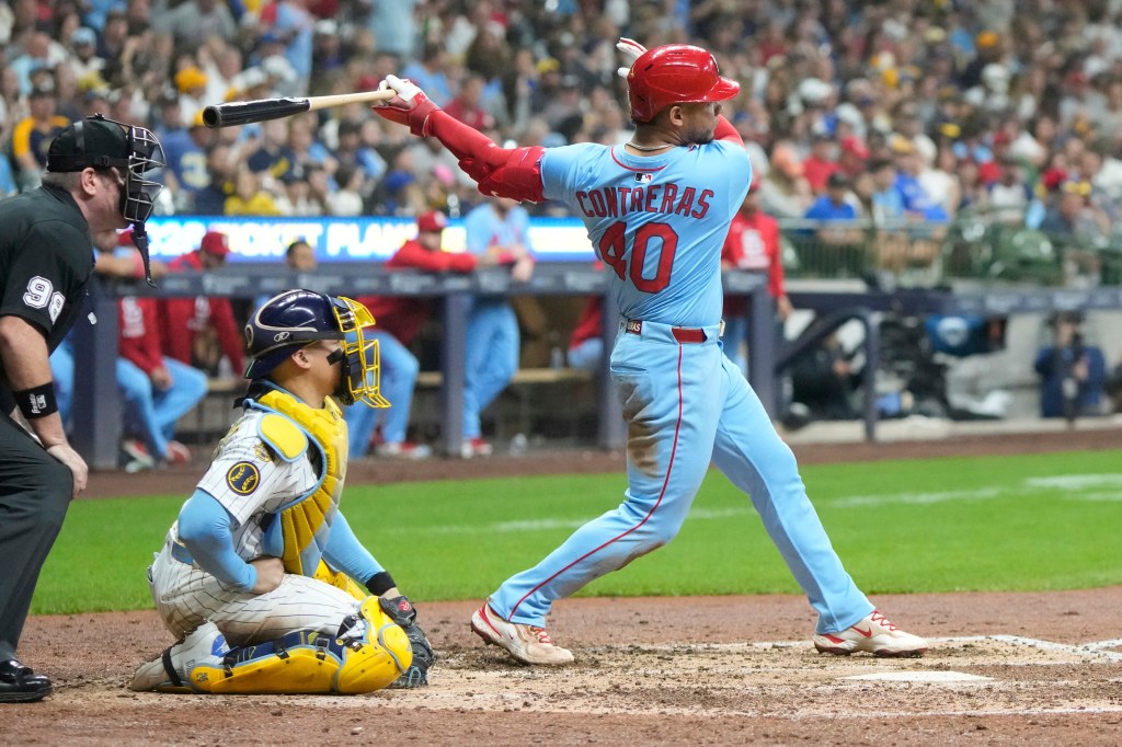 Red Sox acquire 1B Willson Contreras from Cardinals