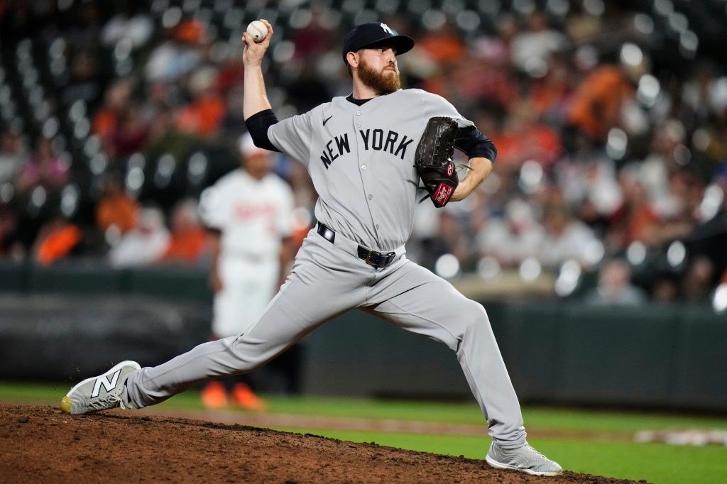Yankees re-signing Paul Blackburn to one-year deal