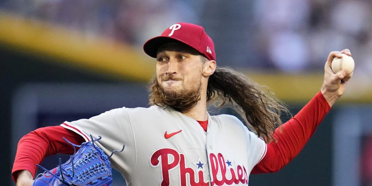 Royals swap relievers with Phillies, bringing back Matt Strahm