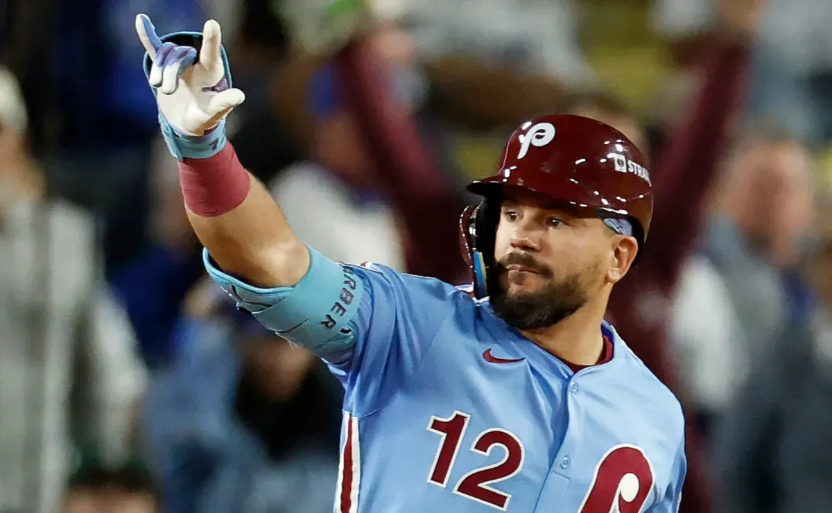 Kyle Schwarber's Phillies new contract: How much will he earn compared to NY Yankees' Giancarlo Stanton?