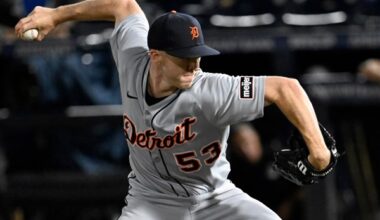 Tigers trade Chase Lee to Blue Jays for left-hander Johan Simon