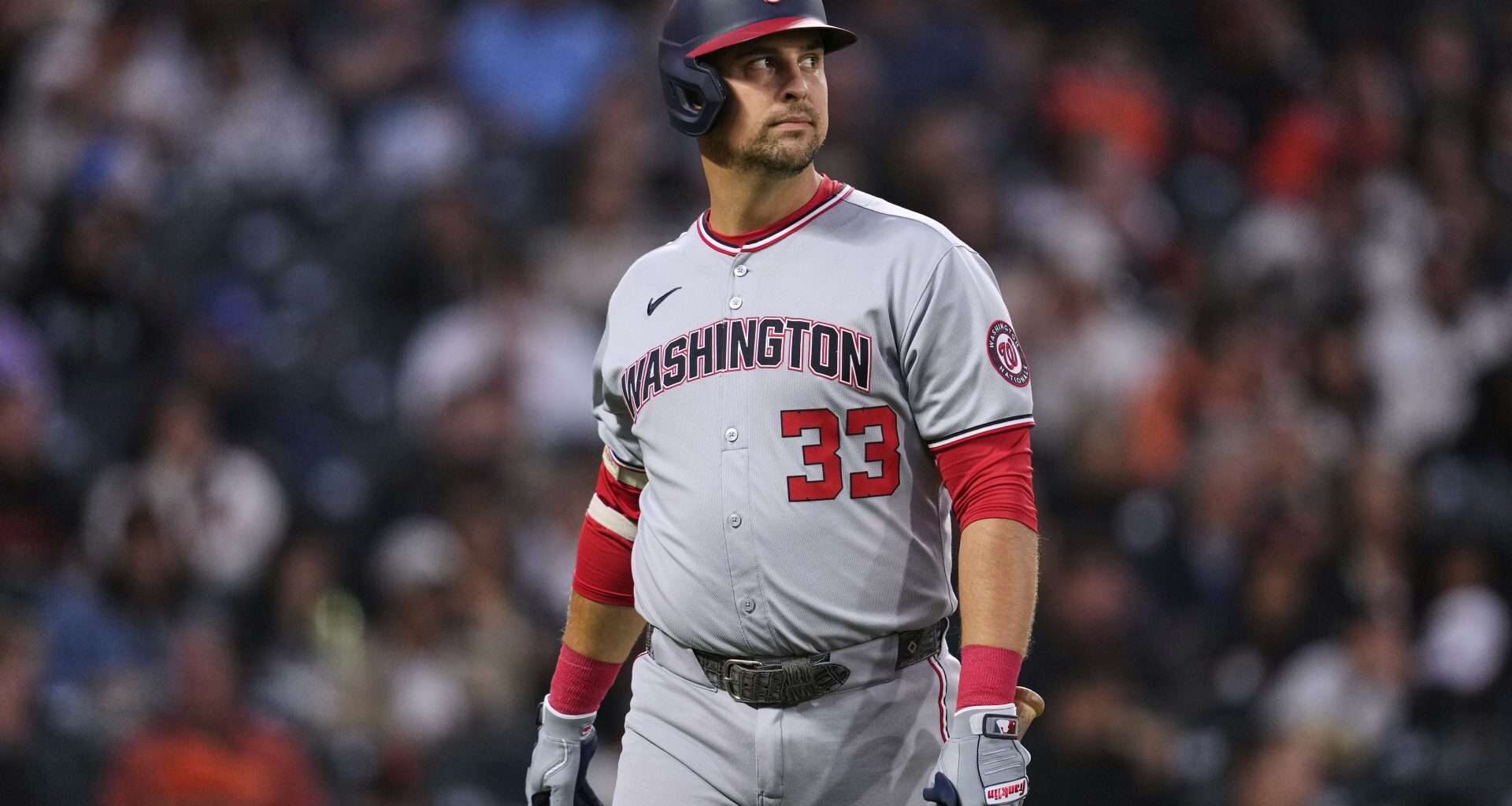 San Diego Padres Sign Nathaniel Lowe