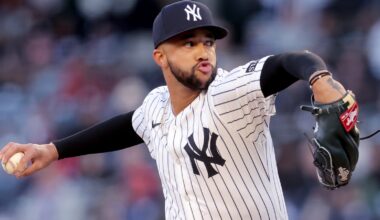 Devin Williams delivers a pitch