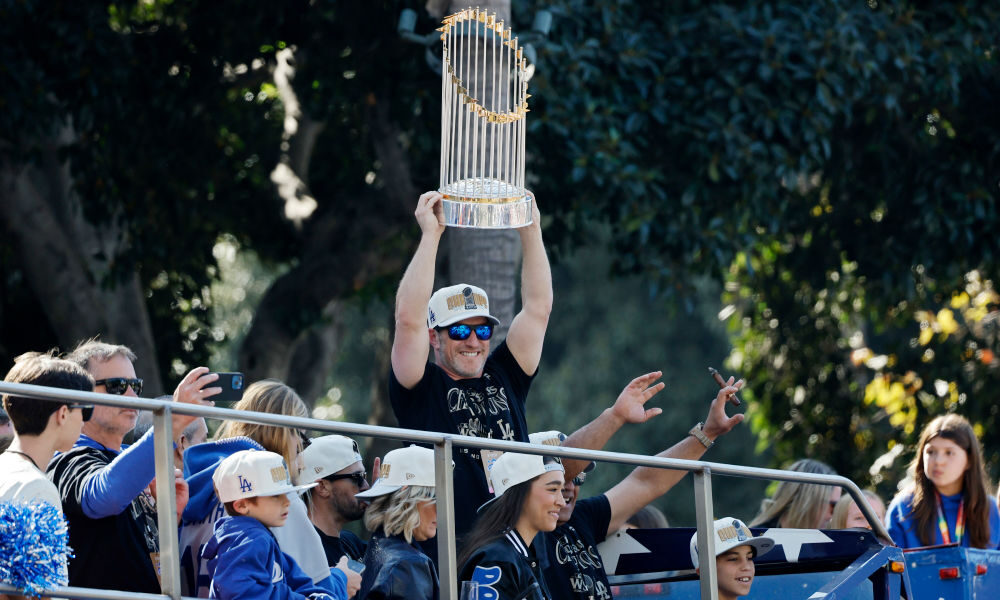 Rockies poach Dodgers executive, bring him back as GM