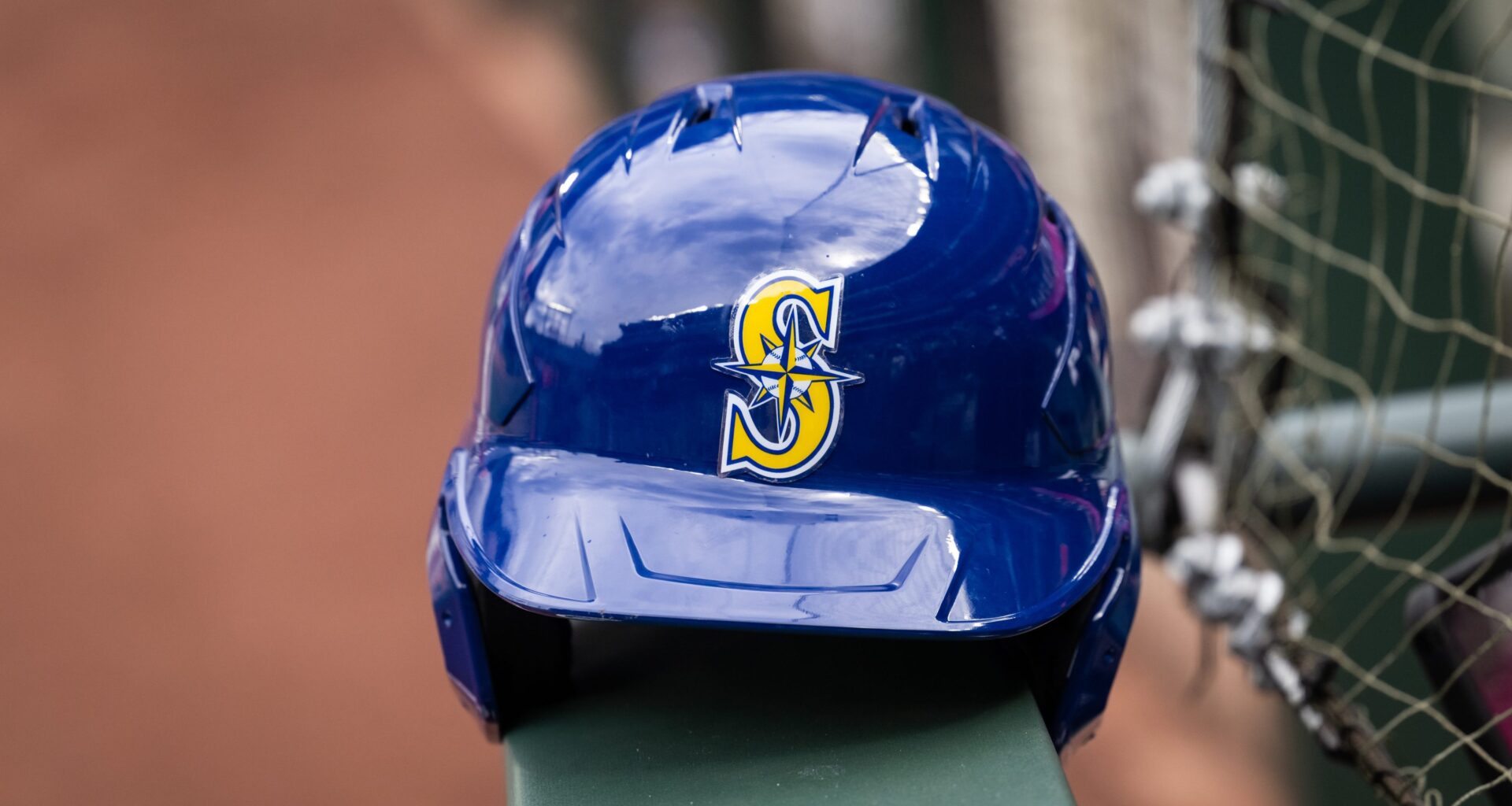 Former Seattle Mariners pitcher Mike Campbell dies at 61