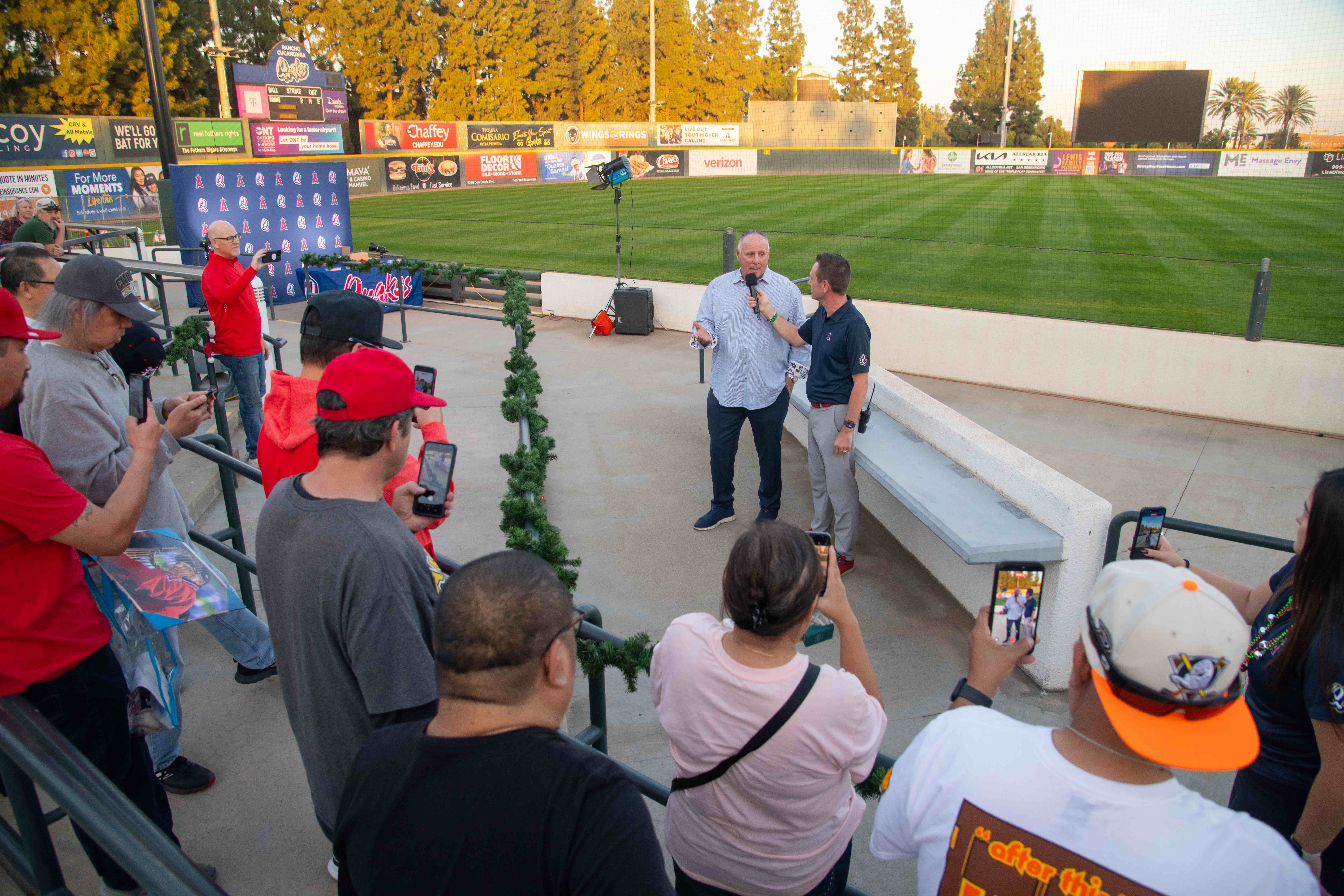 Former Angels manager Mike Scioscia is on hand Saturday, Dec....