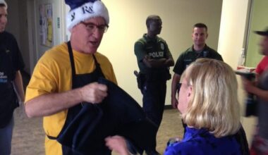 Former Rays manager Joe Maddon returns for ‘Thanksmas’