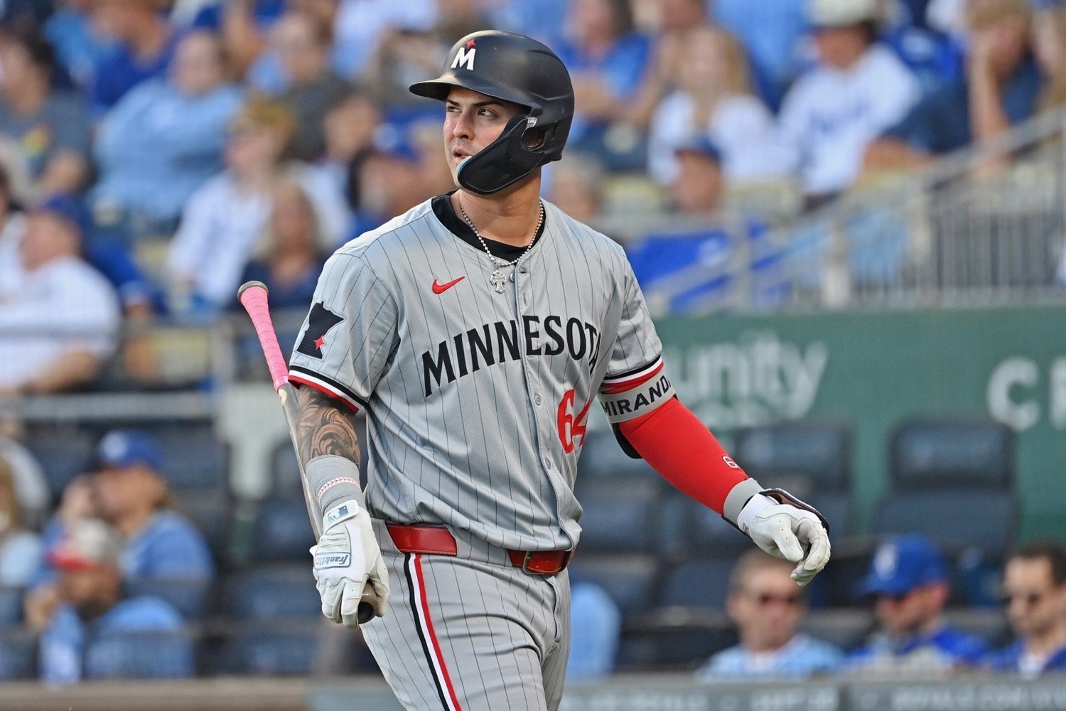 San Diego Padres Take a Low Risk Bet on Jose Miranda - Notes