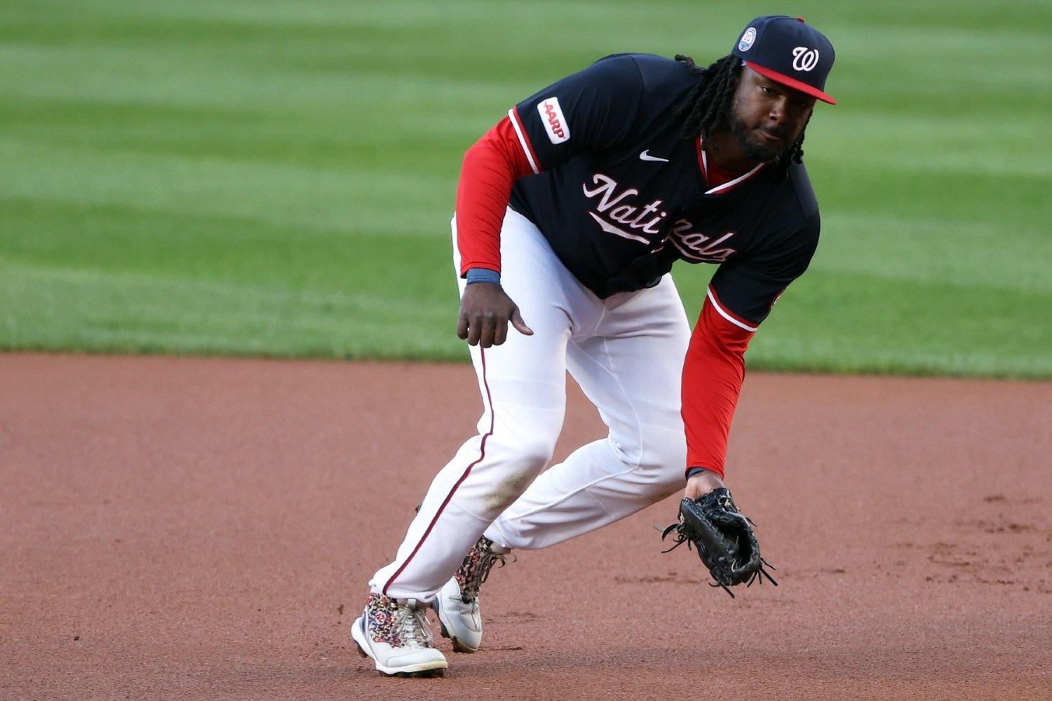 Why Josh Bell’s Poor Defense Isn’t Something to Worry About - Twins