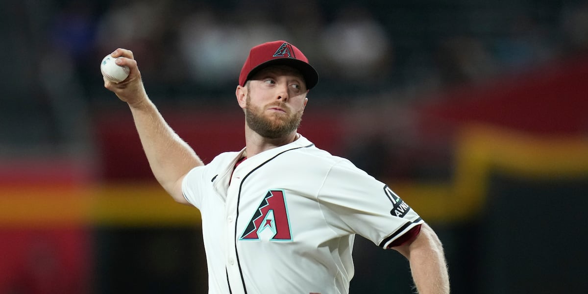 Veteran pitcher Merrill Kelly returns to Diamondbacks on $40 million, 2-year deal