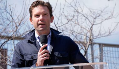 MN Twins Replace Key Ownership Figure