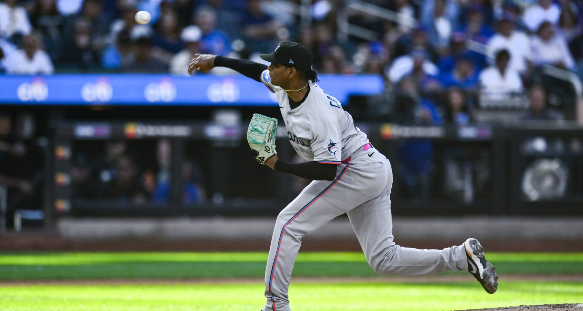 Yankees send Jasson Dominguez to Marlins in mock trade for high-upside pitcher