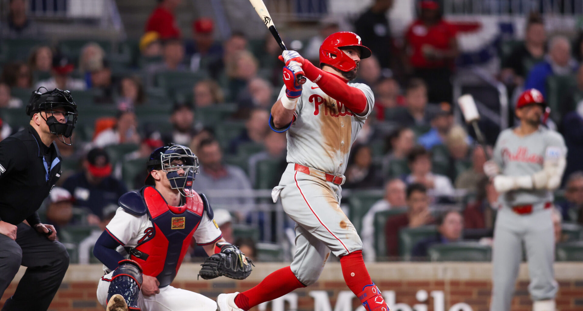 'Juiciest' rumor links Mets to Phillies star; team remains interested in 2 top pitchers, more