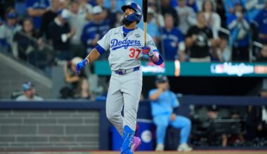 Teoscar Hernandez in trade talks from Los Angeles