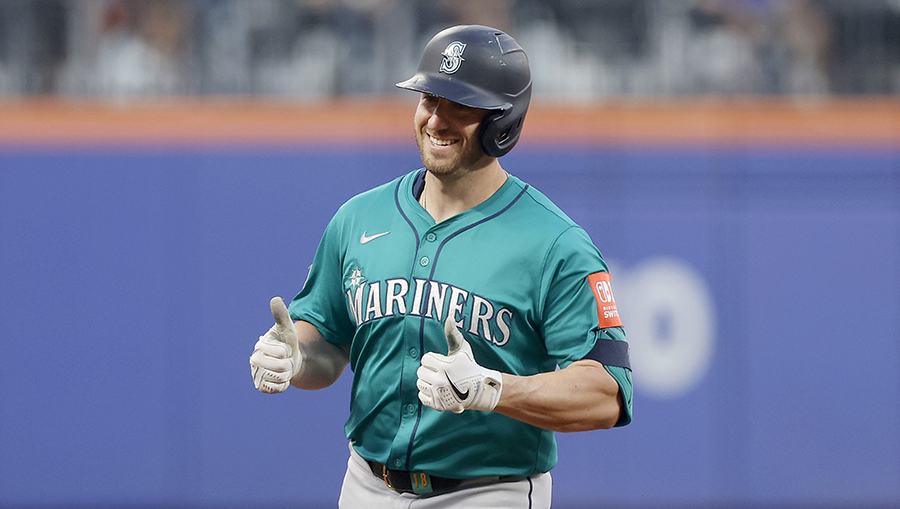 Seattle Mariners Mitch Garver...