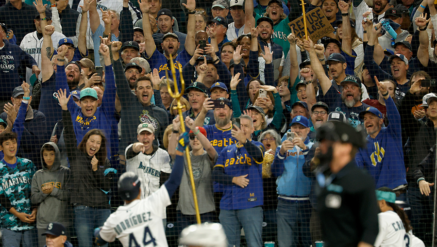 Seattle Mariners fans...