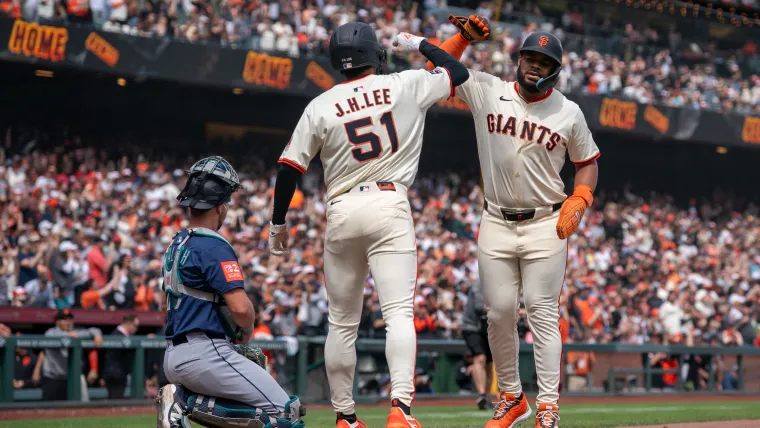 Proposed Giants trade sees San Francisco land $50 million All-Star, Gold Glove to complete star outfield trio with Jung Hoo Lee, Heliot Ramos image