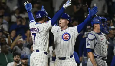 Cubs predicted to trade for $260M NL Central rival, 10-time Gold Glove winner, 8-time All-Star image