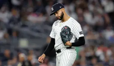 One popular stat lying to New York Mets fans about Devin Williams signing image