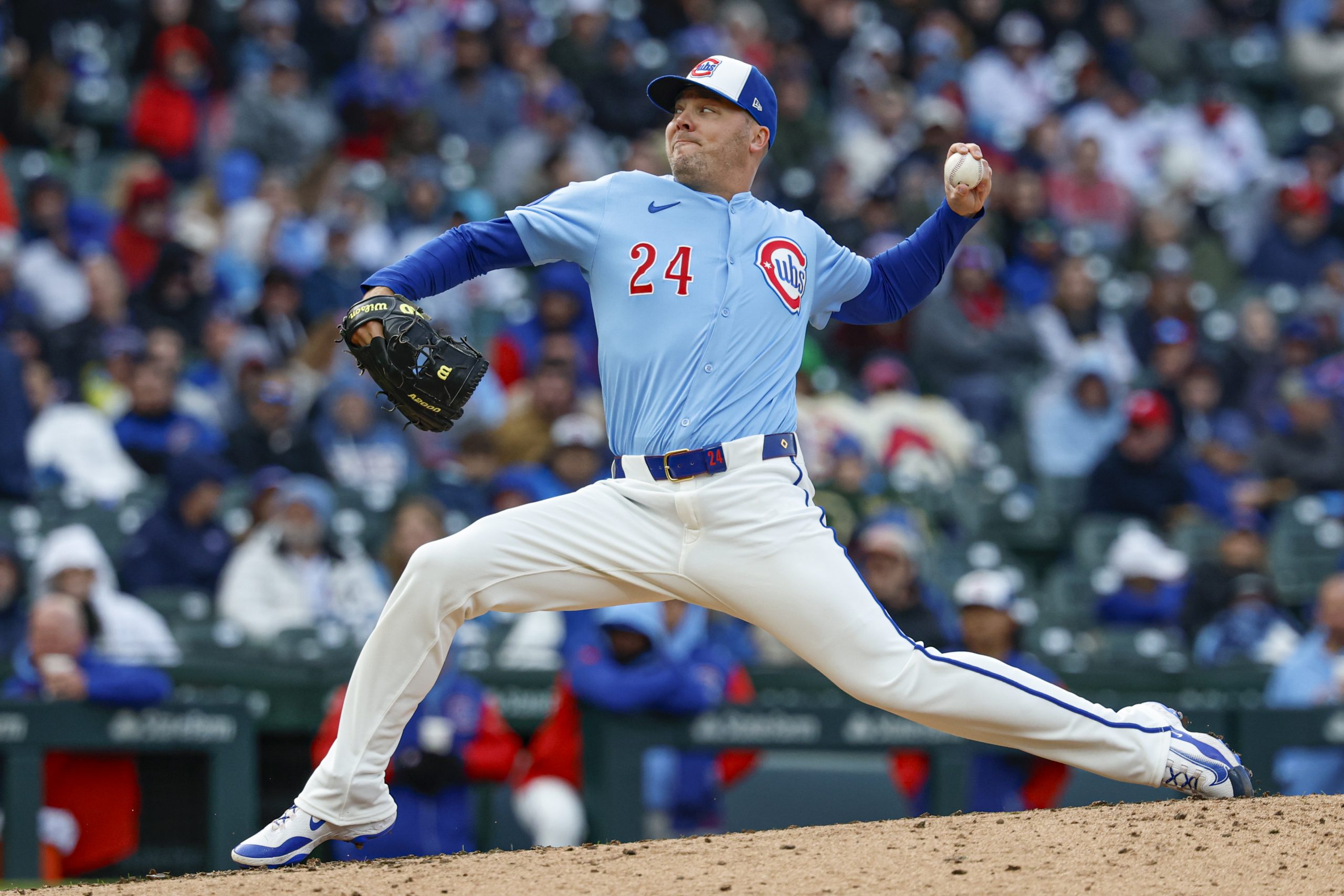 Report: Cubs bring back important veteran pitcher