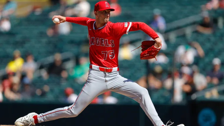 Guardians sign right-handed pitcher to $900,000 MLB contract image