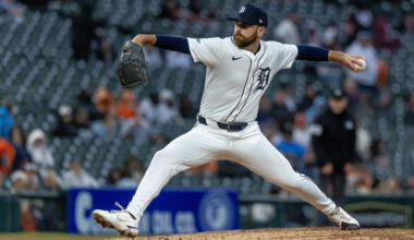Tigers Sign Four Pitchers To Minor League Deals