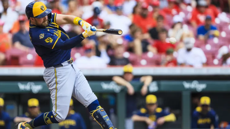 Twins matched with 186-HR slugger in free agency signing projection image