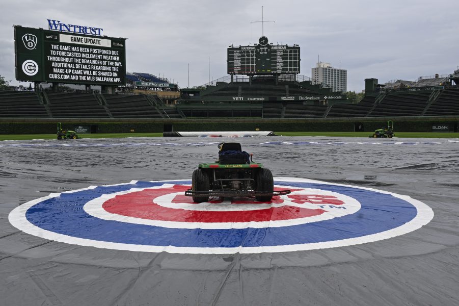 MLB: Milwaukee Brewers at Chicago Cubs