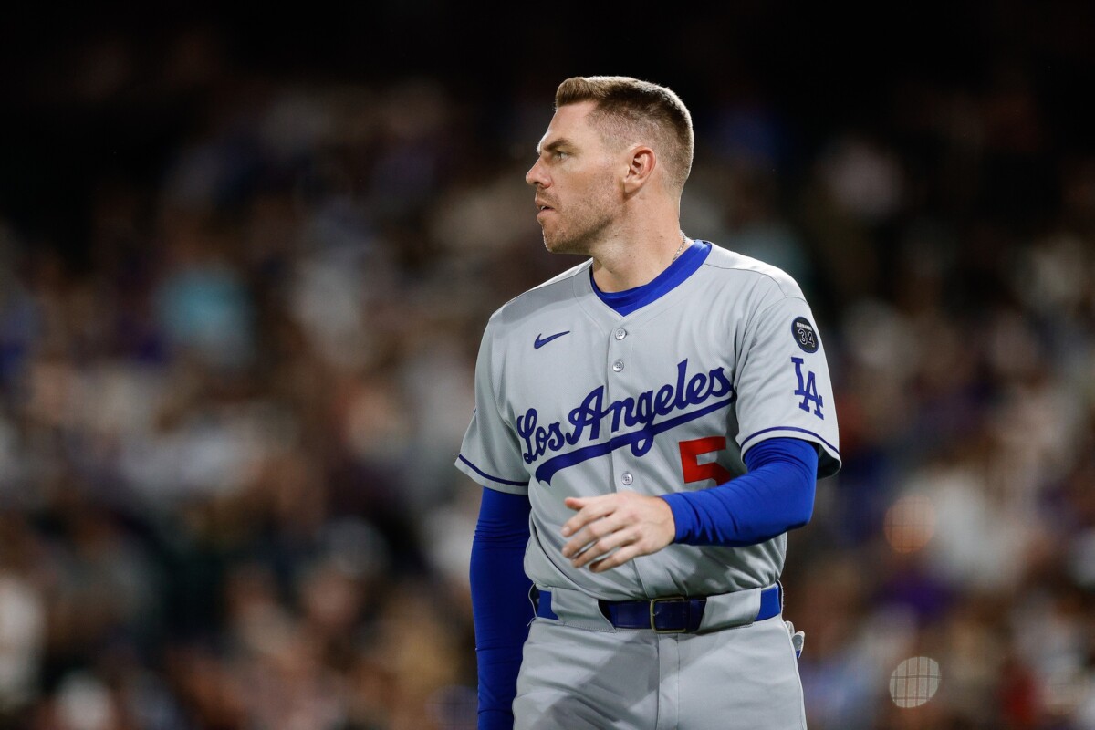 Dodgers' Freddie Freeman Having 'Procedures Done'