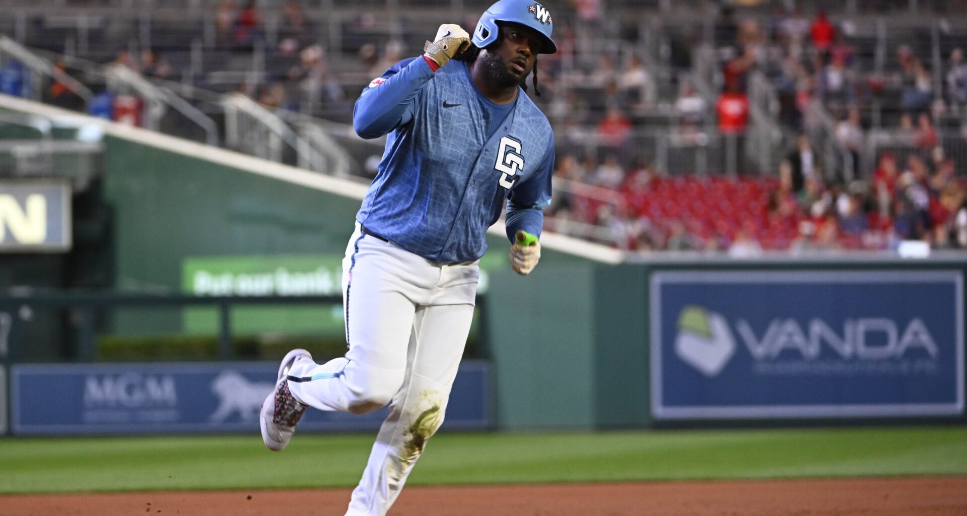 How Josh Bell's Swing Adjustments Turned Around His 2025 Season - Twins