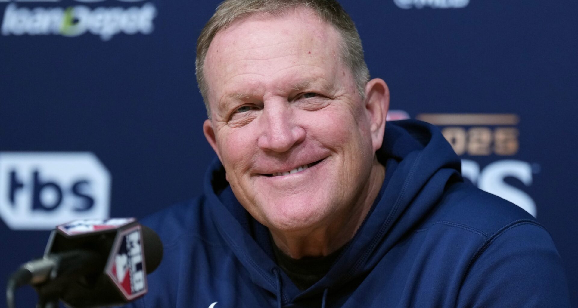 Brewers' Pat Murphy throws shade at Cubs in brutal insult to injury