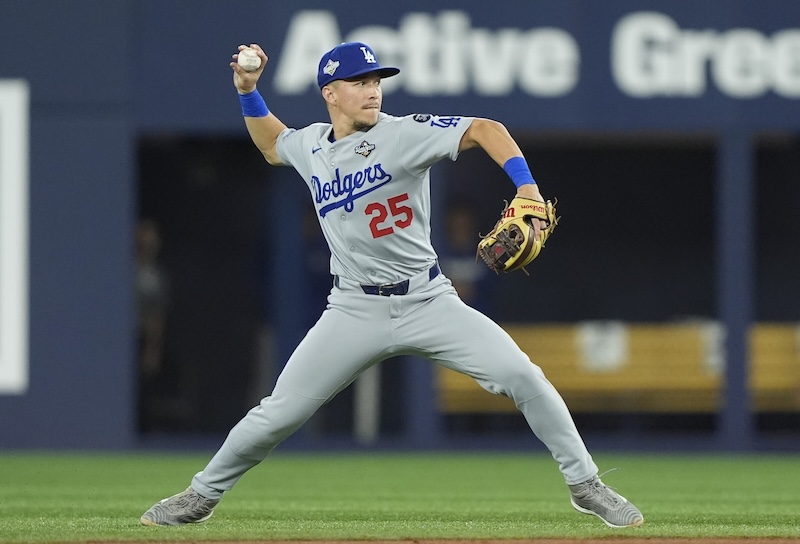 Dodgers GM reveals Tommy Edman's right ankle surgery details