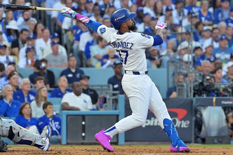 Teoscar Hernández Trade Rumors: Dodgers 'Kicking The Tires'