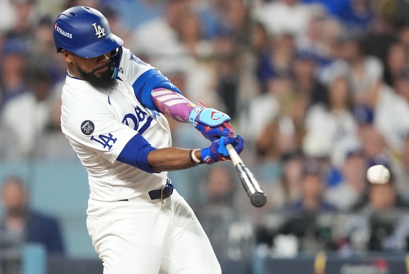 Latest update on Dodgers potentially completing a Teoscar Hernández trade